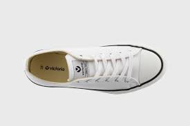 Retrouvez un large choix de chaussures de sport en blanc sur la boutique en ligne galerieslafayette.com et profitez des dernières tendances.! Plateforme Cuir Vegan Victoria Nouvelle Collection En Ligne