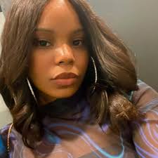 Katrina Foreman's Instagram, Twitter & Facebook