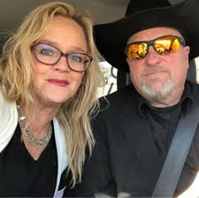 Chris Cox Horsemanship added a...