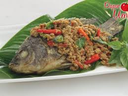 Saat gulai ikan kakap masih panas, masukkan cabai rawit ke dalamnya. Kumpulan Resep Masakan Ikan Mujair Ala Chef Dijaminenak