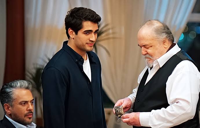 Resumen “Una nueva vida”: Ferit, el nuevo jefe de los Korhan, traiciona a  Seyran, mejores momentos del capítulo 87