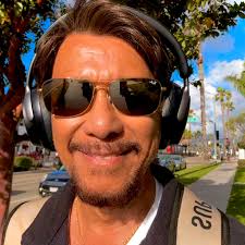 🎺🎸 “Waiting for the break of day…” 🎸🎺 Strap in and feel the power of  horns and hard rock collide as Chicago tears through a blazing performance  of their classic hit “25