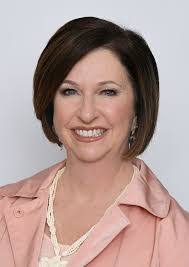 Angie Howell's Instagram, Twitter & Facebook