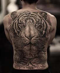 Tattooino is the right place to discover all the tattoos of your favorite celebrity. Pin Von Cindy Oliver Auf Tattoo Vorlagen Tattoo Rucken Tiertattoos Backpiece Tattoo