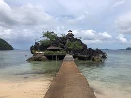 Последние твиты от island bar & grille (@island_bar). The Small Island Bar Full Of Character Picture Of Sangat Island Dive Resort Busuanga Island Tripadvisor