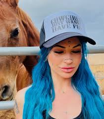 Casquette trucker cowgirls qui veut juste s'amuser