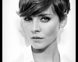 Quant aux visages ronds, une astuce pour créer. Coupe Courte Pour Quelle Morphologie De Visage Et Comment L Adopter Puretrend