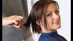 Dicha sombra, genera un contour natural para crear simetría en las facciones. 30 Ideas De Cortes De Pelo Para Cara Alargada Youtube