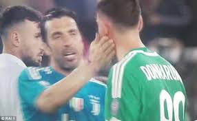 Seeing as that didn't quite materialise, the name of another italian goalkeeper on a free was also thrown in the mix. Juventus Icon Buffon Consoles Donnarumma After Milan Keeper S Shocker Daily Mail Online