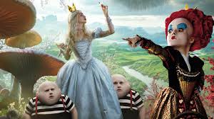 Seit alice im wunderland erstmals 1865 in einem kinderbuch erschien, verzaubern ihre es ist also nicht überraschend, dass alice im wunderland kostüme auf faschingspartys gern gesehen sind. Fakten Und Hintergrunde Zum Film Alice Im Wunderland Kino De