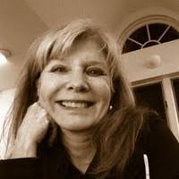 Lisa Steinhardt's Instagram, Twitter & Facebook