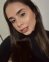 Larissa Albuquerque (@lah.albuquerque_) • Instagram photos and videos