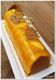 Buche Gianduja Vanille Tonka Glacage Miroir Raye Recette Dessert Noel Buche De Noel Aux Fruits Gateau D Hiver
