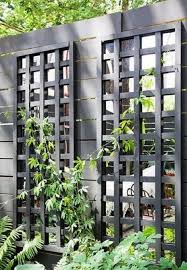 Modern Trellis Design For Beautiful Garden Garden Mirrors Garden Design Garden Trellis