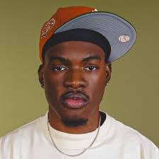 Sabrina Combs (@Brina_Combs)