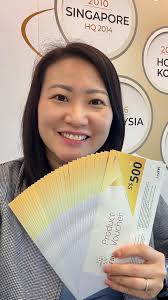 今天我是大富翁💰 感恩公司赠送的礼券🌟 去年得奖者专业照出来了❣️ 名人堂、连续7年业绩奖、铜耀千万业绩奖🏆  还是还是要感恩伙伴们一路以来的支持成就了今天的我们，有大家真好💗 #负离子让你穿出健康每一天#