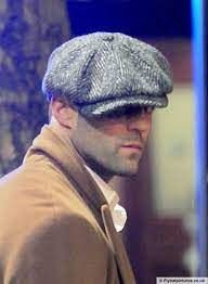 Jason Lookin Soooo Niceeee In That Awesome English Cap Omgosh Sweet Candy To My Eyes Jason Statham Mens Hats Fashion Hats For Men