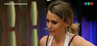 Scroll down and check out her voluptuous body, short and/or medium blonde hairstyles & haircuts. My Nerves Played Against Me Rocio Marengo S Lamented Debut At Masterchef Argentina Archyworldys