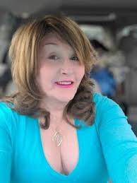 Alicia Ryder's Instagram, Twitter & Facebook