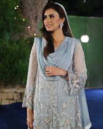Madiha naqvi is a famous television host who is hosting a subh ki kahani morning show which is airing on geo kahani. Famous Ary Anchor Madiha Naqvi Got Married To Mqm Leader Faisal Sabzwari Reviewit Pk