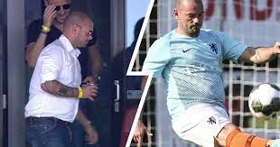 The wes portion of the name refers to the western cardinal direction, while the word lea refers to a field, pasture, or other clearing in a forest. Chief Confirms Wesley Sneijder In Talks With Utrecht As Dutchman Considering Sensational Return To Football