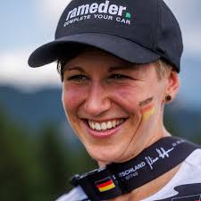 So happy to finally show you my @bluegrass_eagle custom Legit Carbon! This  is my first ever custom helmet and I'm totally in love. Thanks so much for  this uniqueness, Bluegrass! You can