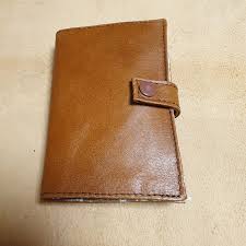 Carcassac Sur Instagram Porte Feuille Modele Compere De Sacotin Cuir Double Tissus Porte Carte Porte Monnaie Etui Permis De Condui Wallet Bifold Fashion