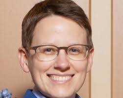 Carolyn Olsen's Instagram, Twitter & Facebook