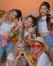 Itzy is only 5 members. Pin By Cimol Enthusiast On Itzy Itzy Gadis Korea Fotografi Teman