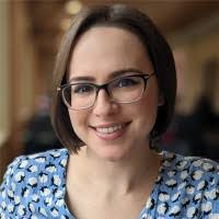 Alexandra Riemer's Instagram, Twitter & Facebook