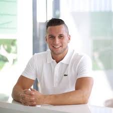 Vielleicht werde eines tages aus der diplomatie gemeldet, 'der botschafter von masovien ist gestern von einem gesunden knaben entbunden worden. Thomas Schmid Life And Health Coach Posts Facebook