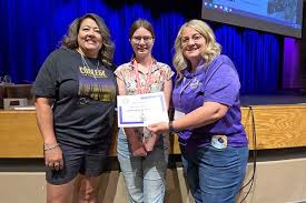 Justin Gaethje delivers keynote speech at EAC's GEAR UP 2023 Summer Camp of  Champions