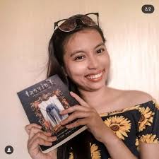 Janna Romano's Instagram, Twitter & Facebook