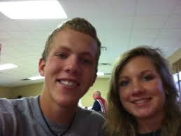 34227_139523769391956_100000030008029_392784_5952441_n