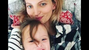 Photo : Mike Quinones, Amanda Booth et leur fils Micah (Instagram).