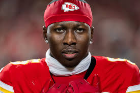 My biz turned 15 this month! SWIPE for the old promo video of mine!! Omgosh  SO embarrassing!! 🙈 and no @robadamsfilms DID NOT film this