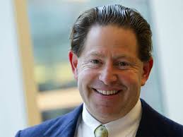 Bobby kotick had an entrepreneurial bent of mind since an early age in 1983, he founded a software company after securing some capital from the casino mogul steve wynn. 10 Personalities Who Defined The Global Business In 2017 Bobby Kotick Ceo Activision Blizzard The Economic Times