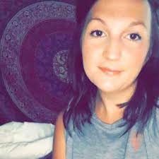 kaci hall (@kacihall_)