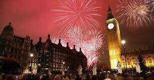 Big ben's chimes sounded the start of the display, despite them being silent this year while. London S Revamped Big Ben To Chime In New Year Daily Sabah