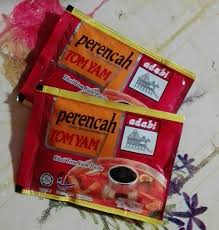 Perencah tomyam adabi memudahkan saya dan keluarga dalam menyediakan makanan kegemaran kami iaitu tomyam. Adabi Thai Tom Yam Paste Reviews