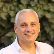 نعي فاضل فقيد آل طبيله بنابلس والوطن والخارج إيماناً بقضاء الله وقدرة ينعى  آل طبيله وأقرباؤهم وانسباؤهم بالوطن والخارج وفاة فقيدهم المرحوم بإذن الله  تعالى الحاج والمهندس الفاضل ايمن طه طبيله "