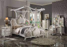 Set Tempat Tidur Canopi Ukir Luxury Jepara Perabot Kamar Tidur Selimut Putih Kamar Tidur Klasik