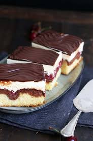 Auch wenn das rezept schon sehr alt ist, wird der blechkuchen heute immer noch gern gebacken. Schneewittchenkuchen Blech