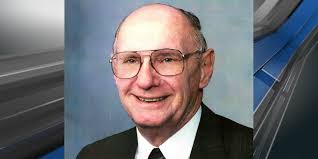 Eugene A. Young, former BREC superintendent who served for 42 years, dies  at age 92