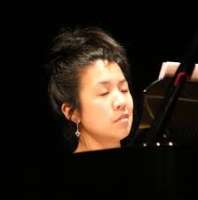 Brother-sister duo enjoy concert as much as their audience