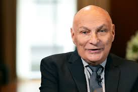 Former Shakespeare Theater Director Receives Honorary Degree