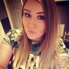 Leanne Bliss's Instagram, Twitter & Facebook