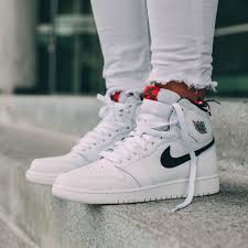 Nike Air Jordan 1 Retro High Og Black White Nike Air Jordan 1 Retro High Og Sneakers Men Fashion Nike Air Jordan Shoes Air Jordans Retro