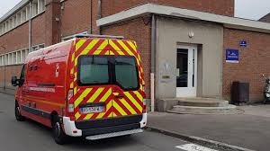 Frenchmonsieur le président, en tant que groupe, nous allons voter en faveur du rapport, même si cela ne va pas sans créer quelques maux de ventre. Des Enfants Pris De Maux De Tete Et De Vomissements