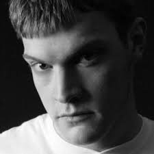 Curtis Gray (@CurtisGray2)